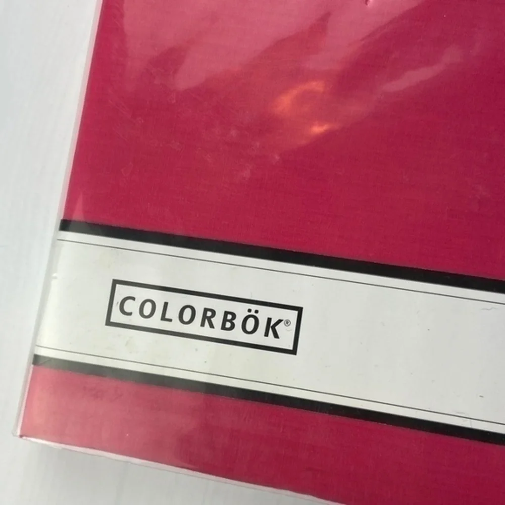 Colorbok Scrapbook 12in x 12in Dark Pink Fabric‎ 10 Top Loading Page Protectors